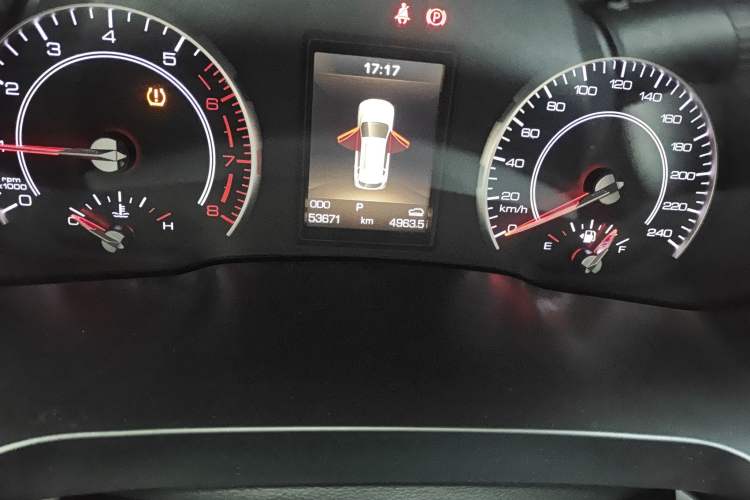Used Haval H2s 2018 Red-Label 1.5T Dual-Clutch Elite Model Odometer Close Up