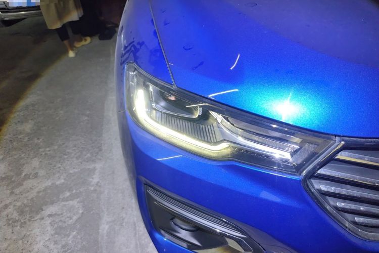 Used Haval H2s 2018 Blue Label 1.5T Dual-Clutch ZhiShang Model Right Front Headlight