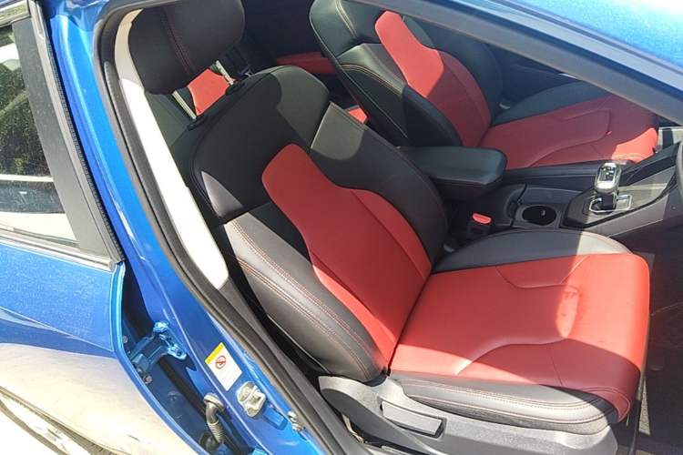 Used Haval H2s 2018 Blue Label 1.5T Dual-Clutch Elite Model Right Front Seat