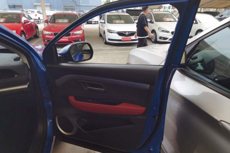 Used Haval H2s 2018 Blue Label 1.5T Dual-Clutch Fashion Edition Right Rear Door Interior