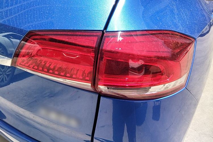 Used Haval H2s 2018 Blue Label 1.5T Dual-Clutch Elite Model Right Rear Taillight
