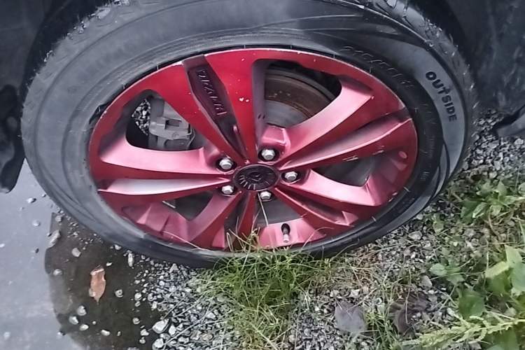 Used Haval H2s 2018 Blue Label 1.5T Dual-Clutch Luxury Model Right Rear Wheel Hub