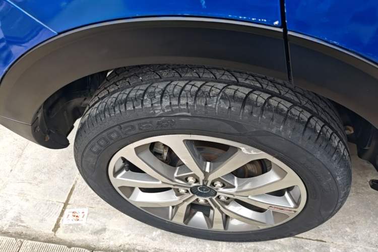 Used Haval H2s 2018 Red-Label 1.5T Dual-Clutch Luxury Model Right Rear Wheel Hub