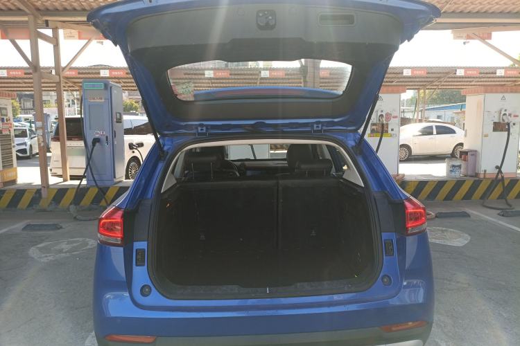 Used Haval H2s 2018 Blue Label 1.5T Dual-Clutch ZhiShang Model Trunk