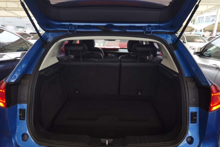 Used Haval H2s 2018 Blue Label 1.5T Dual-Clutch Fashion Edition Trunk