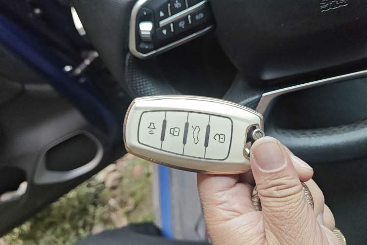 Used Haval H2s 2018 Red-Label 1.5T Dual-Clutch Elite Model Vehicle Key