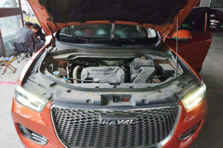 Used Haval H2s 2018 1.5T Dual-Clutch Fashion Edition Engine Bay