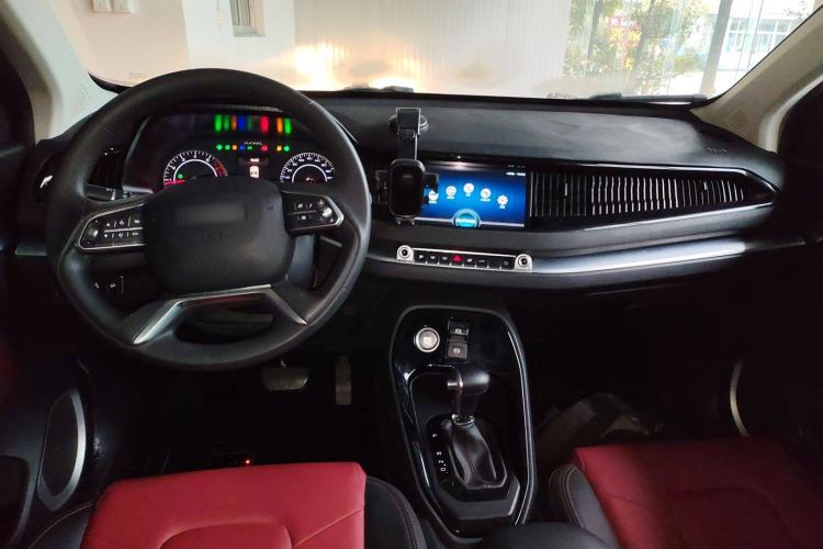 Used Haval H2s 2018 1.5T Dual-Clutch Fashion Edition Interior 2