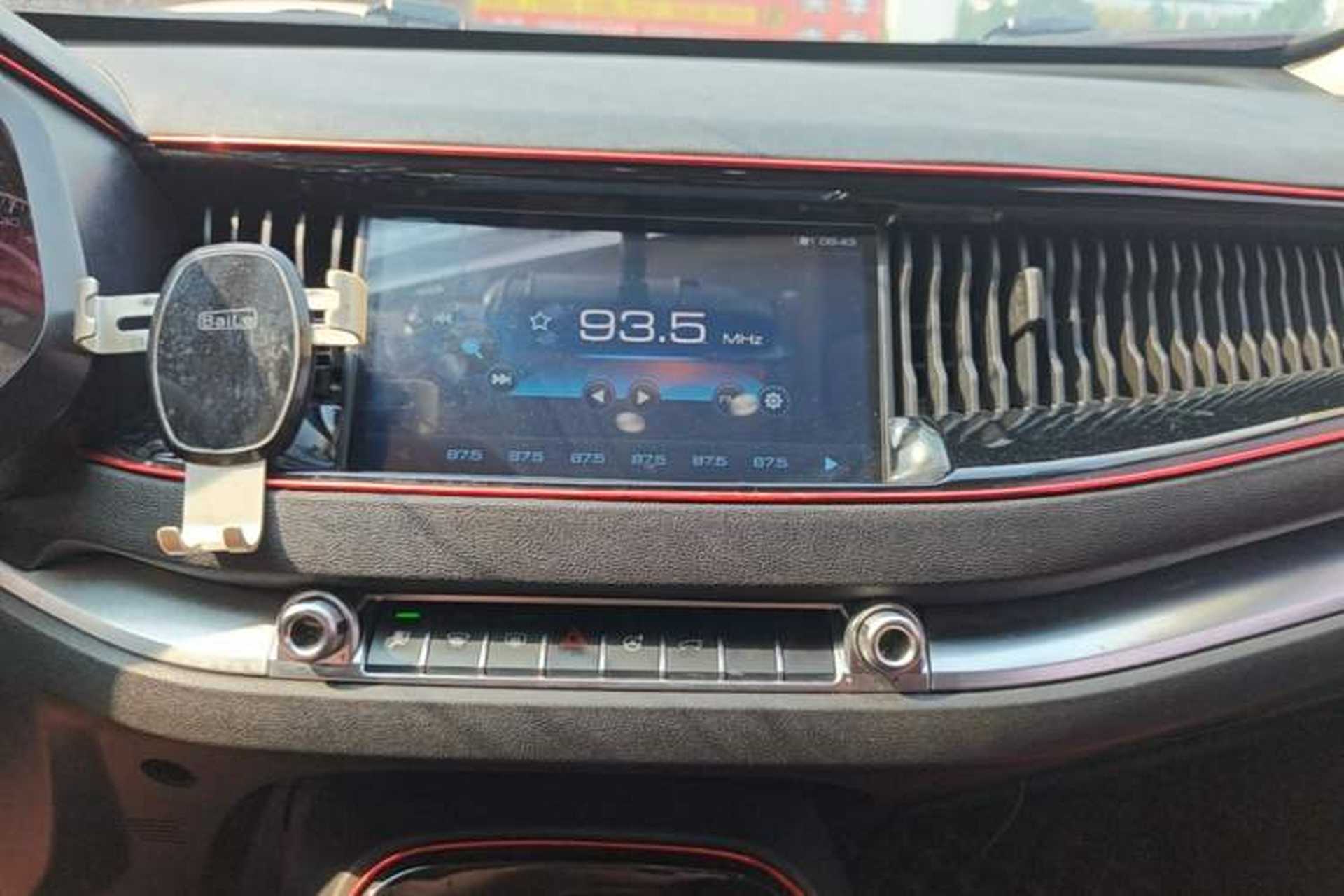 Used Haval H2s 2018 Red-Label 1.5T Manual Elite Model Audio And AC Panel