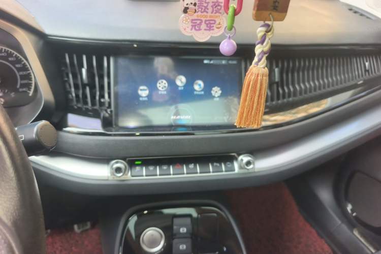 Used Haval H2s 2018 Blue Label 1.5T Dual-Clutch Luxury Model Audio And AC Panel
