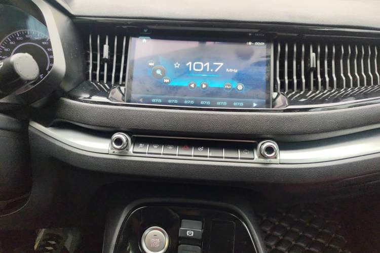 Used Haval H2s 2018 Blue Label 1.5T Dual-Clutch Elite Model Audio And AC Panel