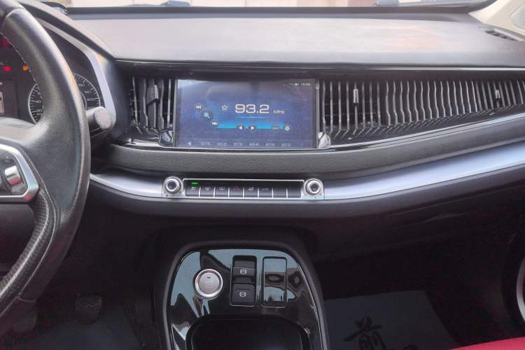 Used Haval H2s 2018 Red-Label 1.5T Manual Elite Model Audio And AC Panel