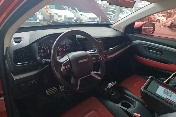 Used Haval H2s 2018 Red-Label 1.5T Dual-Clutch Luxury Model Center Console
