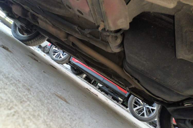 Used Haval H2s 2018 Red-Label 1.5T Manual Comfort Model Chassis Rear Left