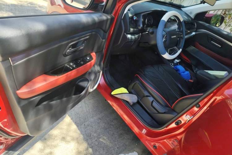 Used Haval H2s 2018 Blue Label 1.5T Dual-Clutch Elite Model Driver Seat