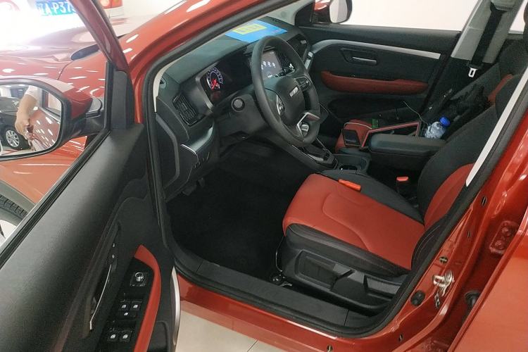 Used Haval H2s 2018 Blue Label 1.5T Dual-Clutch Fashion Edition Driver Seat