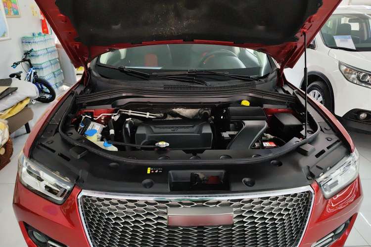 Used Haval H2s 2018 Red-Label 1.5T Dual-Clutch Elite Model Engine Bay