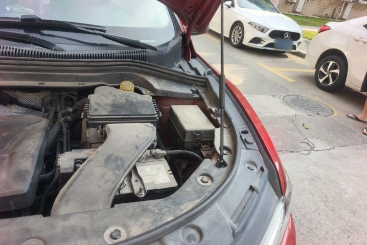 Used Haval H2s 2018 Blue Label 1.5T Dual-Clutch Luxury Model Engine Bay Left