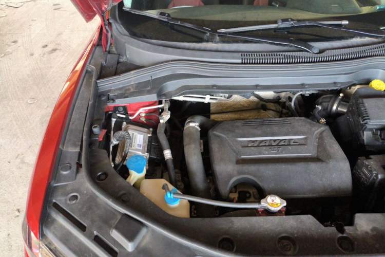 Used Haval H2s 2018 Red-Label 1.5T Manual Comfort Model Engine Bay Right