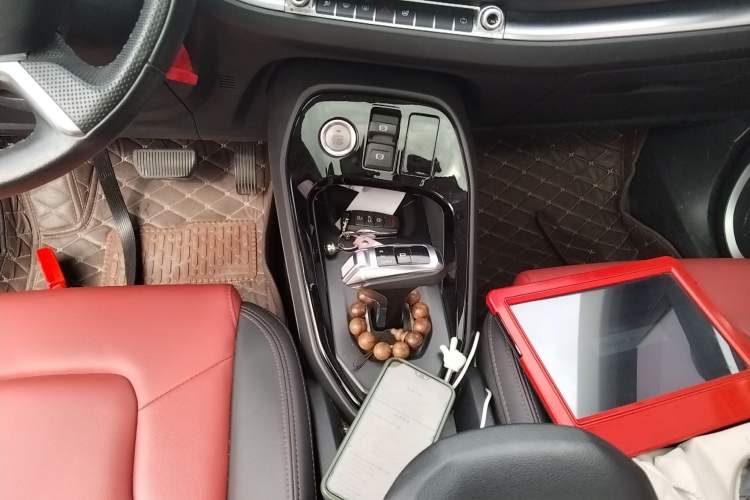 Used Haval H2s 2018 Blue Label 1.5T Dual-Clutch Elite Model Gear Lever