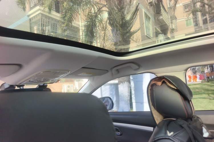 Used Haval H2s 2018 Blue Label 1.5T Dual-Clutch Luxury Model Headliner