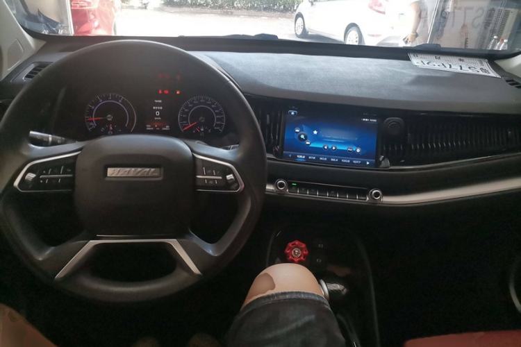 Used Haval H2s 2018 1.5T Dual-Clutch Fashion Edition Interior 1