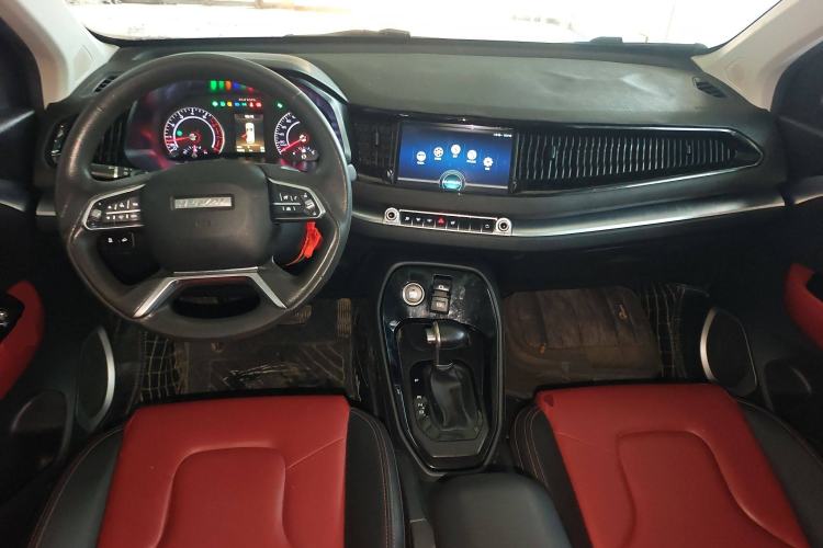 Used Haval H2s 2018 Blue Label 1.5T Dual-Clutch Fashion Edition Interior 2