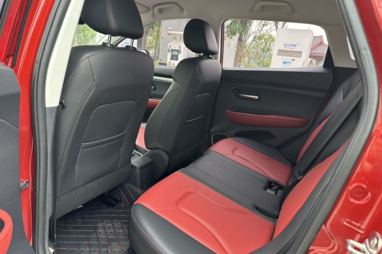 Used Haval H2s 2018 Blue Label 1.5T Manual Fashion Edition Interior 3