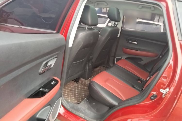 Used Haval H2s 2018 Blue Label 1.5T Dual-Clutch Elite Model Interior 3