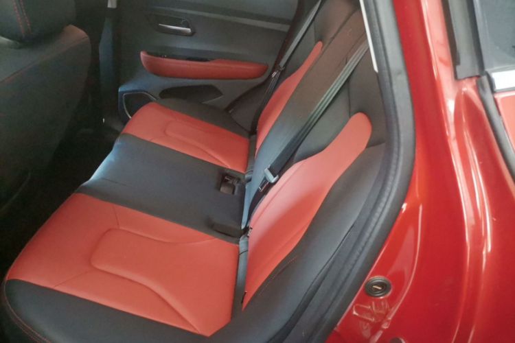 Used Haval H2s 2018 1.5T Dual-Clutch Fashion Edition Interior 3
