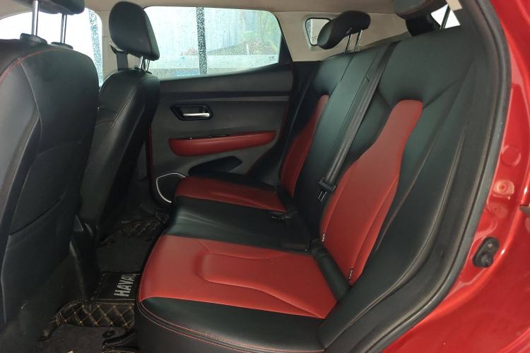 Used Haval H2s 2018 Blue Label 1.5T Dual-Clutch Fashion Edition Interior 4