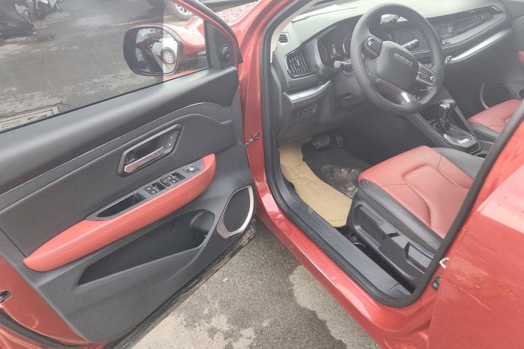 Used Haval H2s 2018 Red-Label 1.5T Dual-Clutch Fashion Edition Interior 5