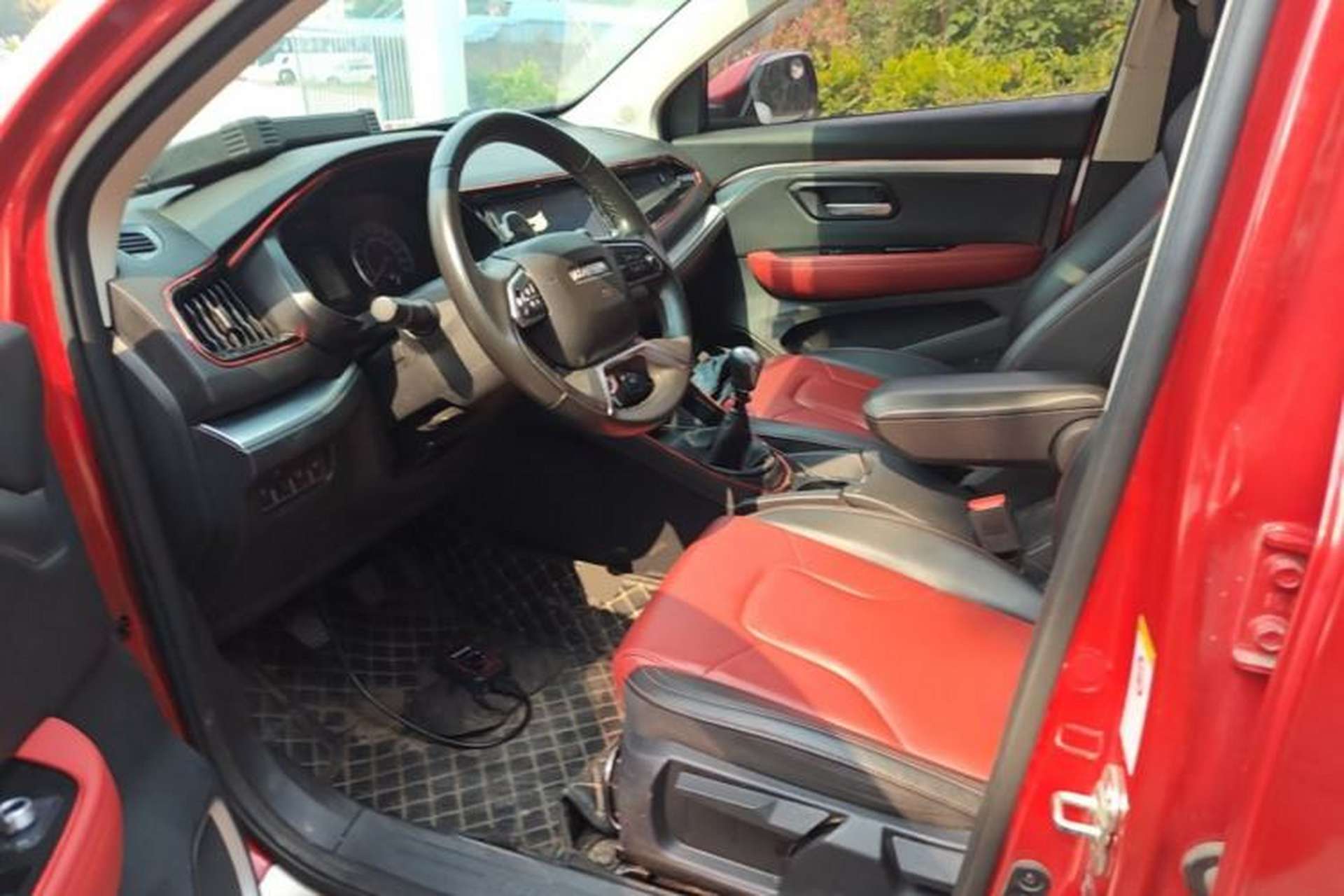 Used Haval H2s 2018 Red-Label 1.5T Manual Elite Model Left Front Seat
