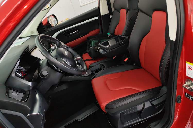 Used Haval H2s 2018 Red-Label 1.5T Dual-Clutch Elite Model Left Front Seat