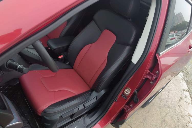 Used Haval H2s 2018 1.5T Dual-Clutch Fashion Edition Left Front Seat