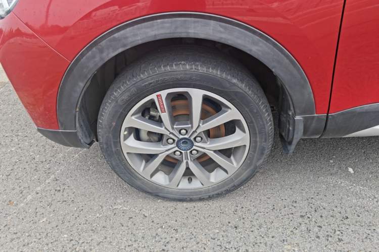 Used Haval H2s 2018 Red-Label 1.5T Dual-Clutch Luxury Model Left Front Wheel Hub