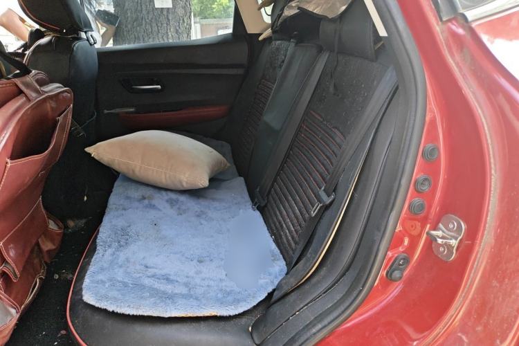 Used Haval H2s 2018 Red-Label 1.5T Dual-Clutch Elite Model Left Rear Seat