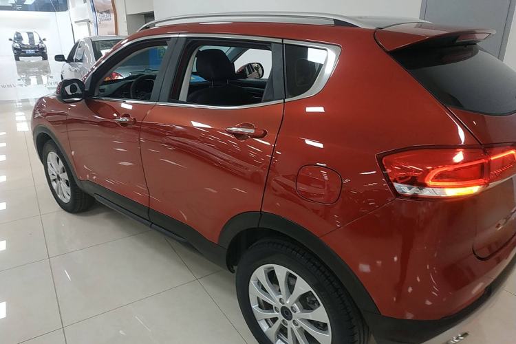 Used Haval H2s 2018 Blue Label 1.5T Dual-Clutch Fashion Edition Left Side