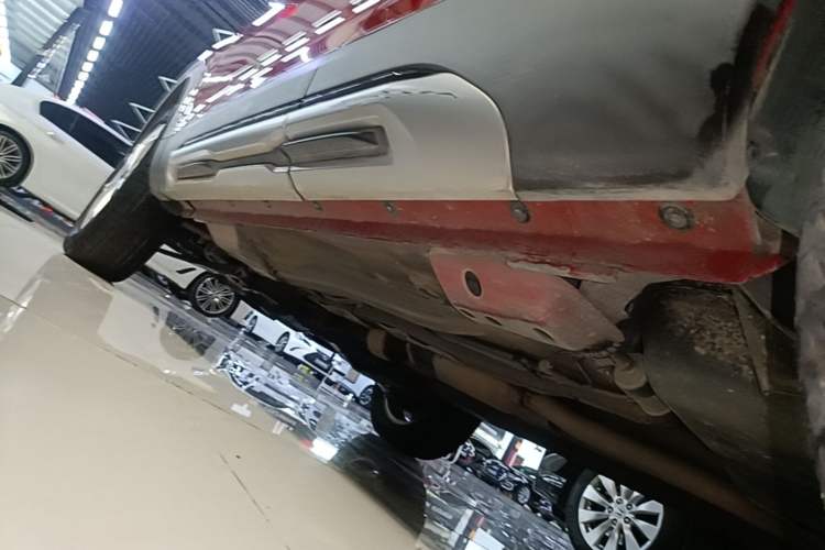 Used Haval H2s 2018 Red-Label 1.5T Dual-Clutch Comfort Model Left Side Sill