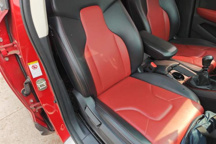 Used Haval H2s 2018 Red-Label 1.5T Manual Elite Model Right Front Seat