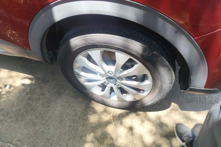 Used Haval H2s 2018 Blue Label 1.5T Dual-Clutch Elite Model Right Front Wheel Hub