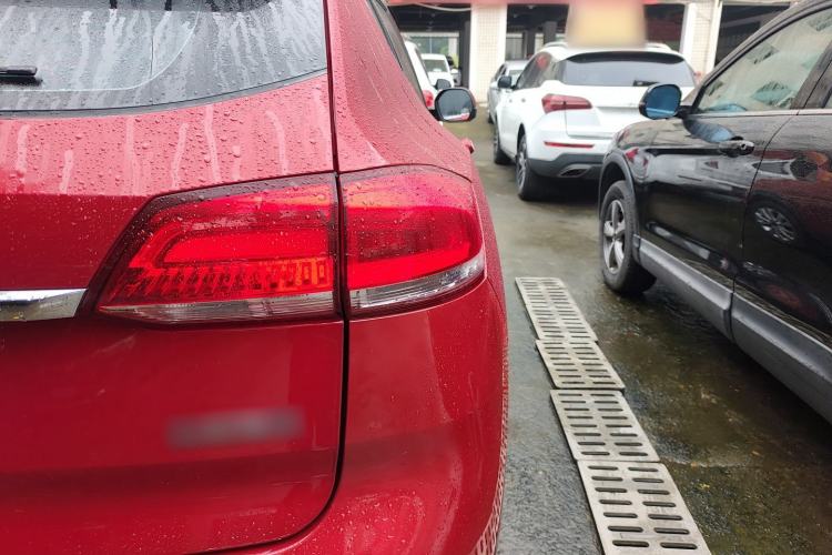 Used Haval H2s 2018 Blue Label 1.5T Dual-Clutch Elite Model Right Rear Taillight