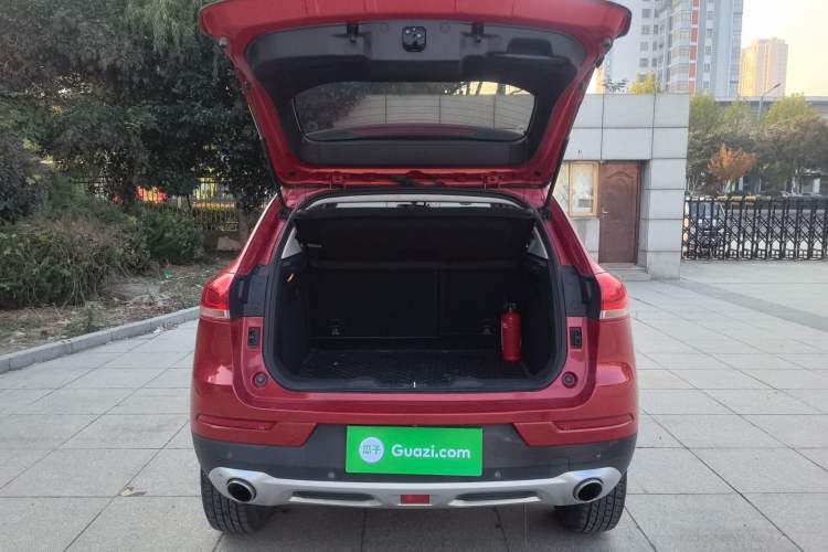Used Haval H2s 2018 Red-Label 1.5T Manual Elite Model Trunk