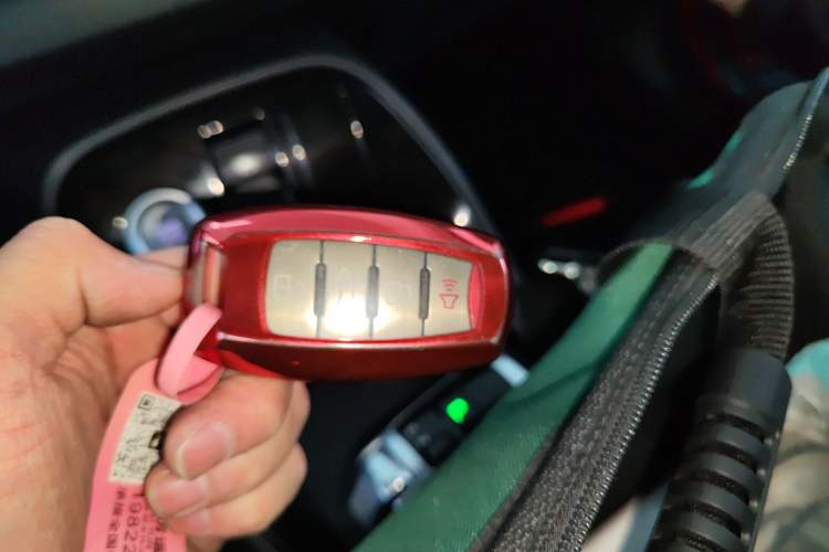 Used Haval H2s 2018 Red-Label 1.5T Dual-Clutch Elite Model Vehicle Key