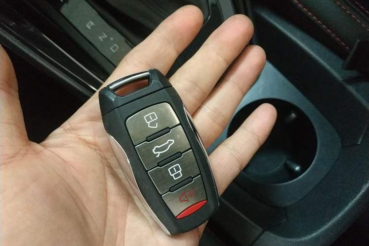 Used Haval H2s 2018 Blue Label 1.5T Dual-Clutch Fashion Edition Vehicle Key
