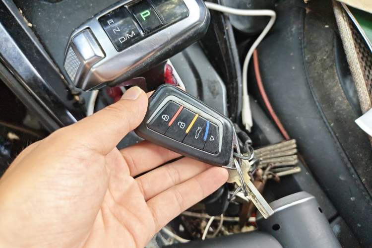 Used Haval H2s 2018 Red-Label 1.5T Dual-Clutch Elite Model Vehicle Key