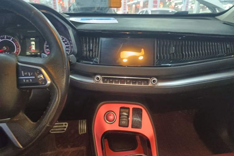 Used Haval H2s 2018 Red-Label 1.5T Dual-Clutch Luxury Model Audio And AC Panel
