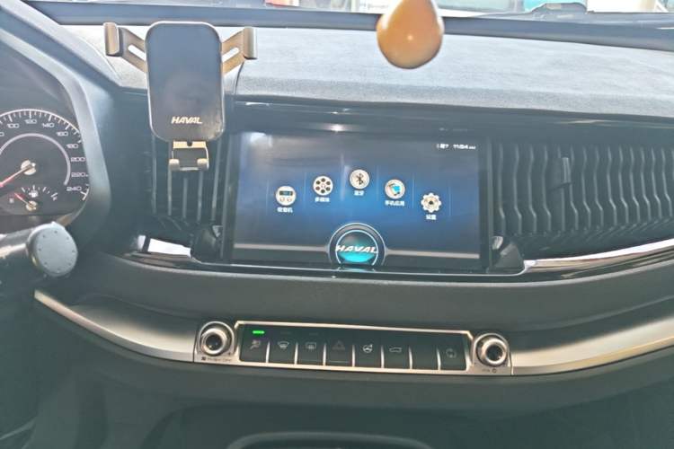 Used Haval H2s 2018 Red-Label 1.5T Dual-Clutch Comfort Model Audio And AC Panel