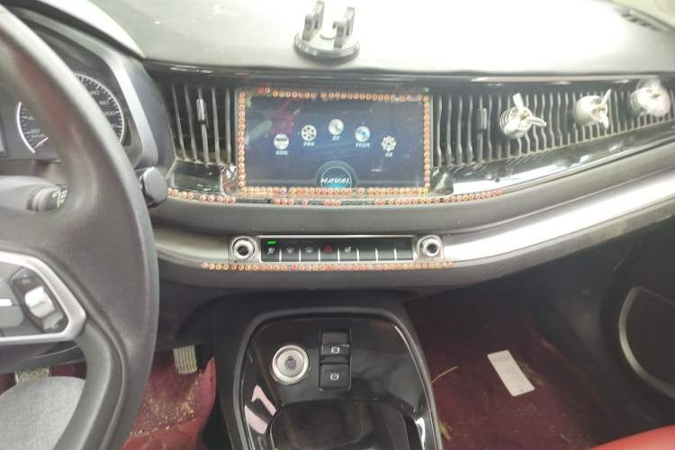 Used Haval H2s 2018 1.5T Manual Fashion Model Audio And AC Panel