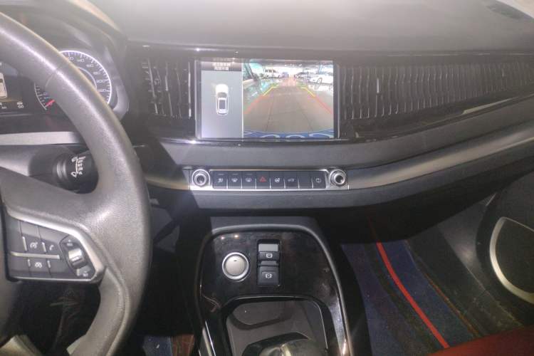 Used Haval H2s 2018 1.5T Dual-Clutch Fashion Edition Audio And AC Panel